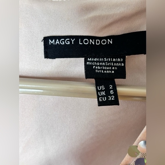 Maggy London Women's Flutter Sleeve V-Neck Fit and Flare - Picture 4 of 6